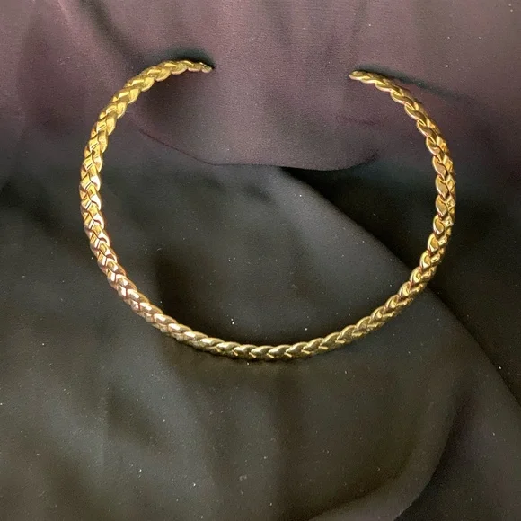 Neck wire ware w pendent or alone - Picture 3 of 3